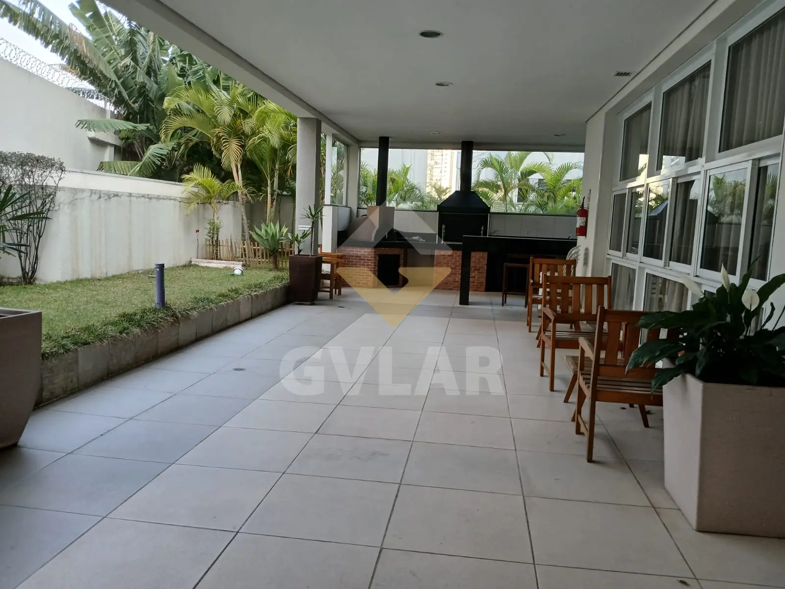 LINDO APARTAMENTO GARDEN - PRÓXIMO AO METRÔ.